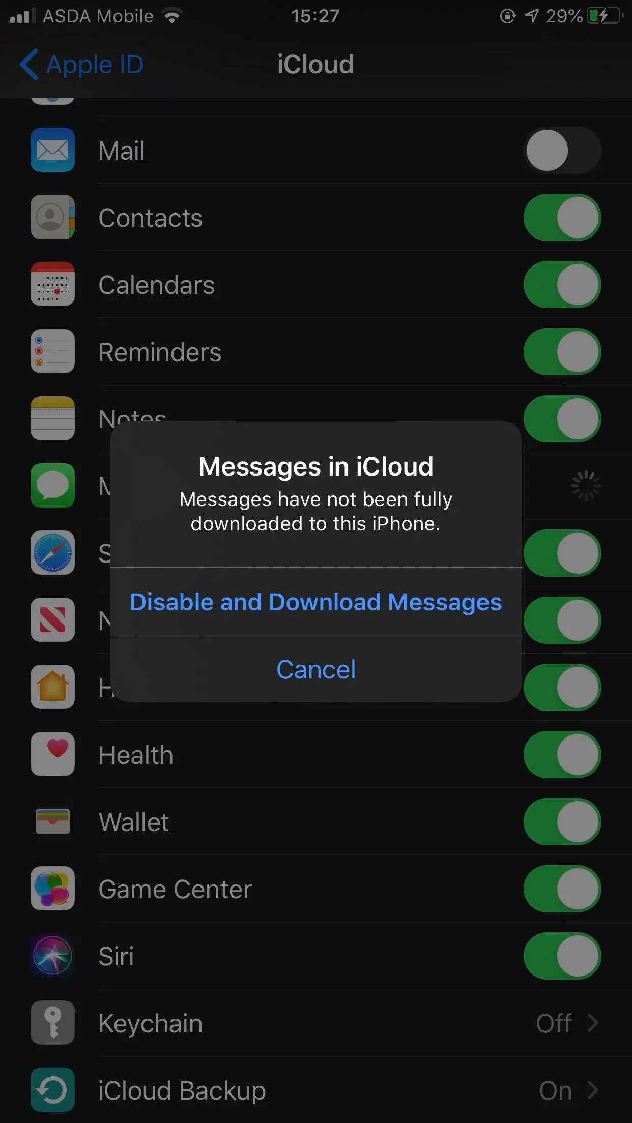 Arreglar el iPhone atascado en "Descarga de mensajes de iCloud". 1