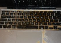 Qué hacer si derramas agua en el Macbook 4